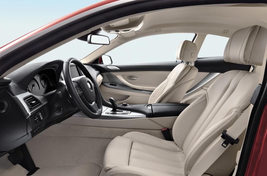 BMW 650i Coupe 2012 года  (фото 19 из 59)